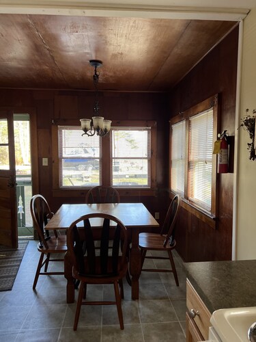 Lake side cabin with dock at Griffis Road Marina