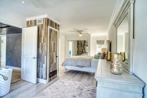 3 bedrooms, iron/ironing board, free WiFi, bed sheets - Paradise house at Vina del Mar (St. Pete Beach)