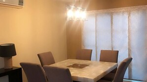 家庭獨棟房屋 | 起居區