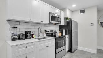 Apartemen Premium | Dapur pribadi | Mesin pembuat kopi/teh dan ketel listrik