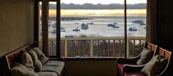 Galeodan Dorado Suite - Spacious Family Suite with Gorgeous Ocean View