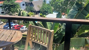 Deluxe Double Room, Partial Ocean View | Beach/ocean view