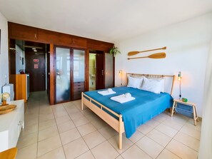 Iron/ironing board, free WiFi, bed sheets