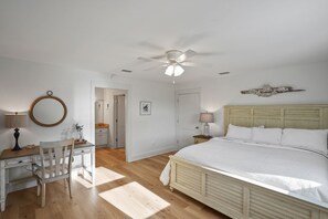 3 bedrooms, desk, iron/ironing board, WiFi
