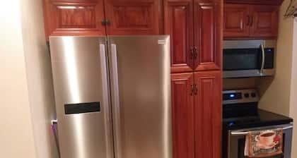 Quiet & Comfortable 3 bedroom Hideaway Near Ocho Rios Attractions