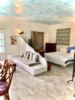 Studio Suite | 1 bedroom, premium bedding, individually decorated