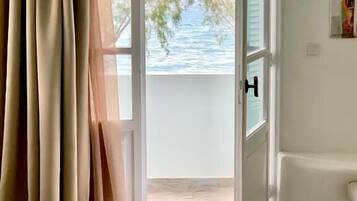 Studio Suite | Premium bedding, individually decorated, individually furnished