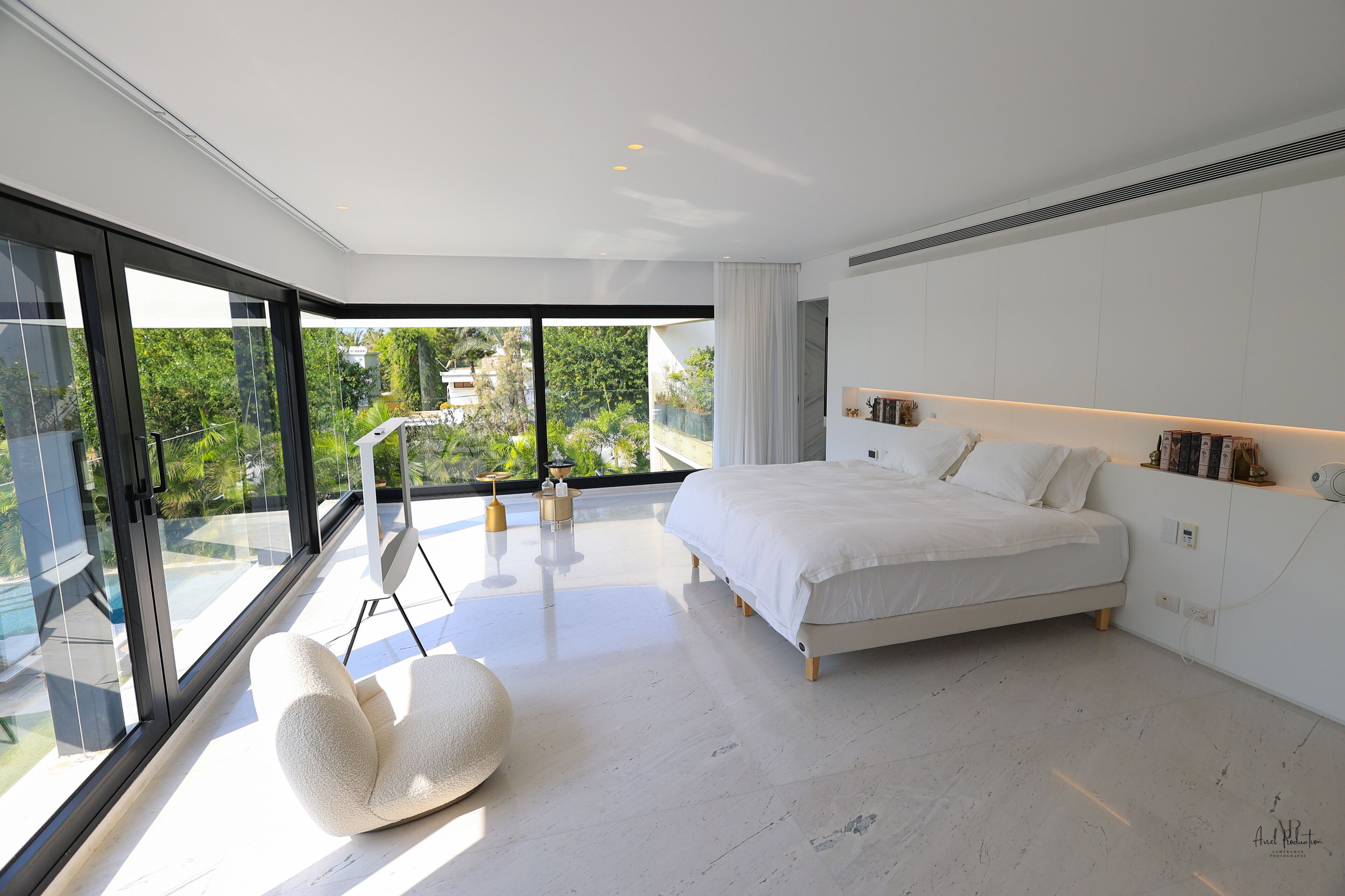 6 chambres, fer et planche à repasser, Wi-Fi