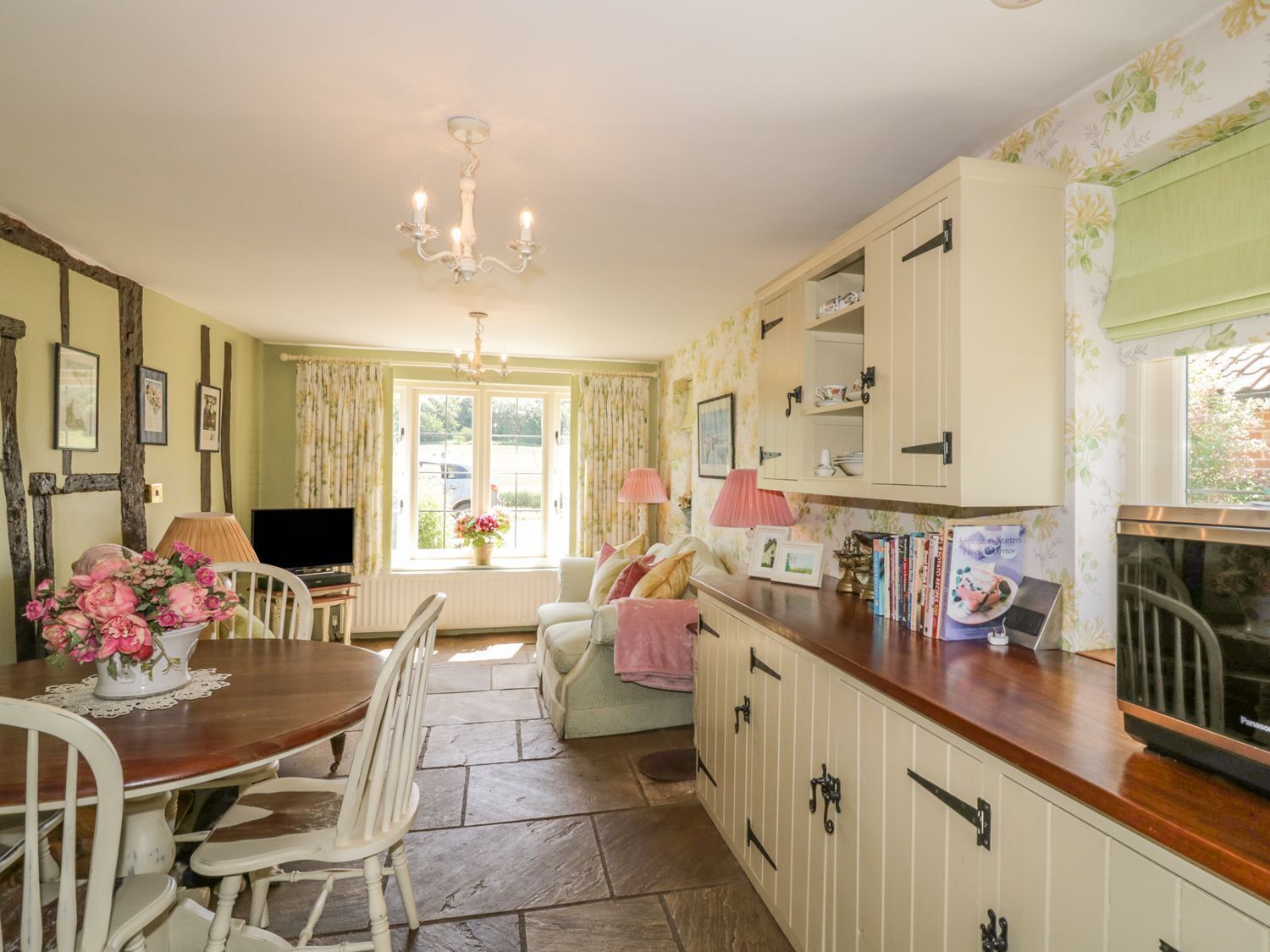 Fridge, dishwasher, electric kettle, toaster