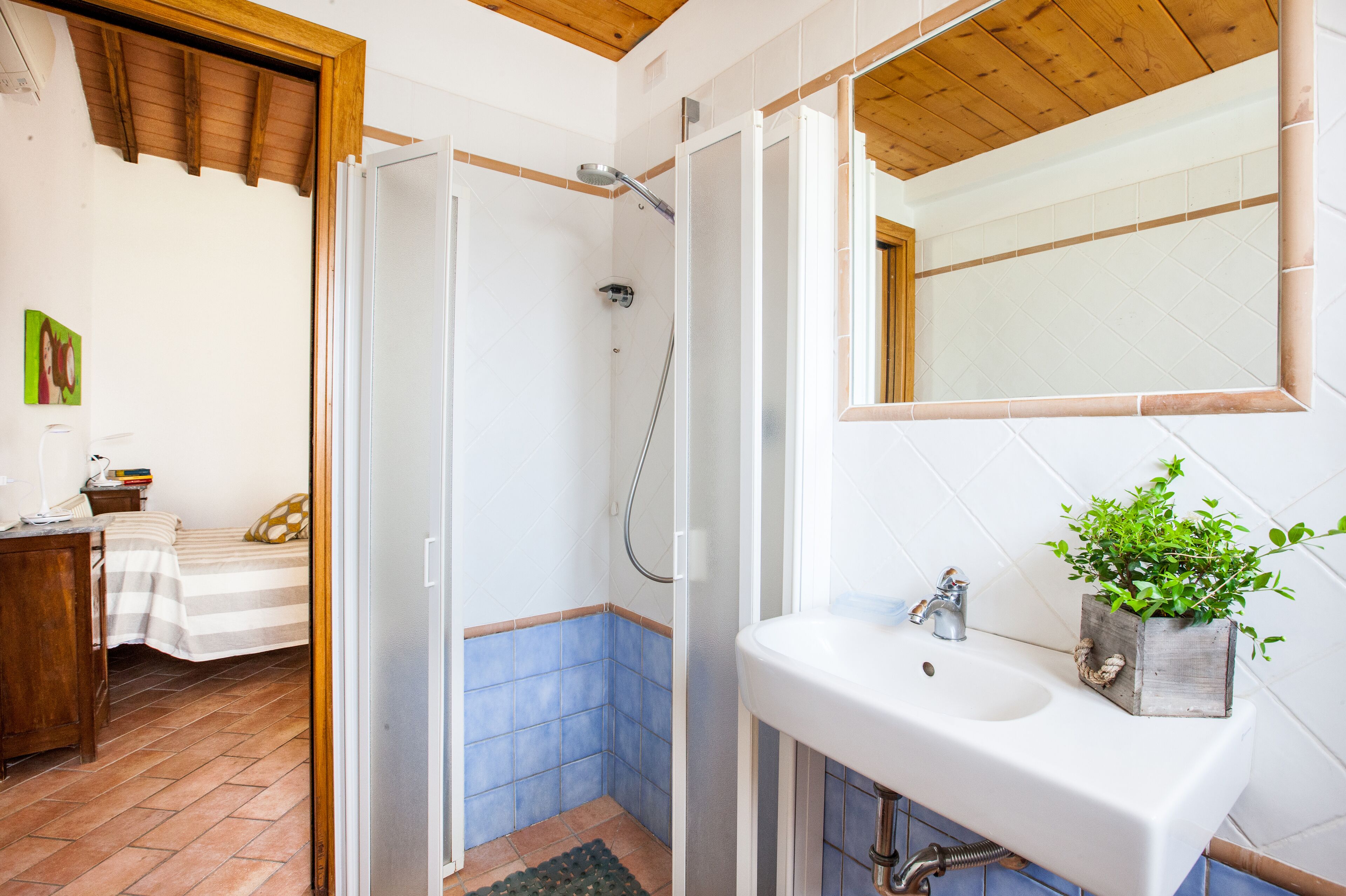 Dusche, Haartrockner, Bidet, Handtücher
