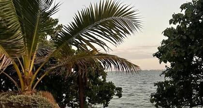 Beautiful One bedroom apartment with beach and swimming pool
