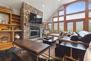Smart TV, fireplace, video games, offices