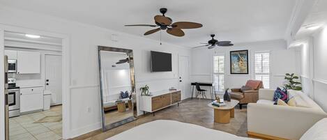 1 Schlafzimmer, Schreibtisch, Bügeleisen/Bügelbrett, kostenloses WLAN