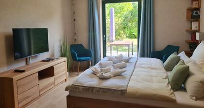 Appartement UTTIED Rügen mit Terrasse und Garten **** Sterne DTV