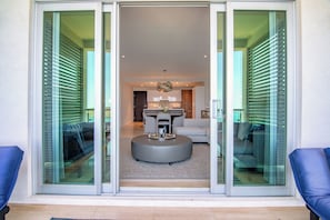 Premium Condo, 2 Bedrooms, Ocean View | Balcony