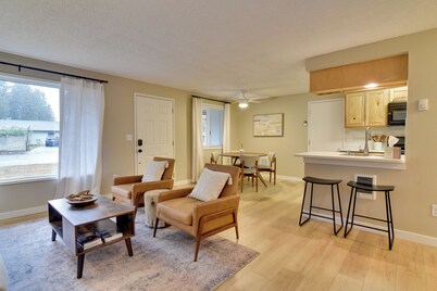 Lovely Vancouver Retreat w/ Home Gym!