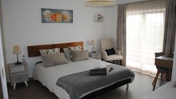 Superior-Dreibettzimmer | Allergikerbettwaren, individuell dekoriert, individuell eingerichtet