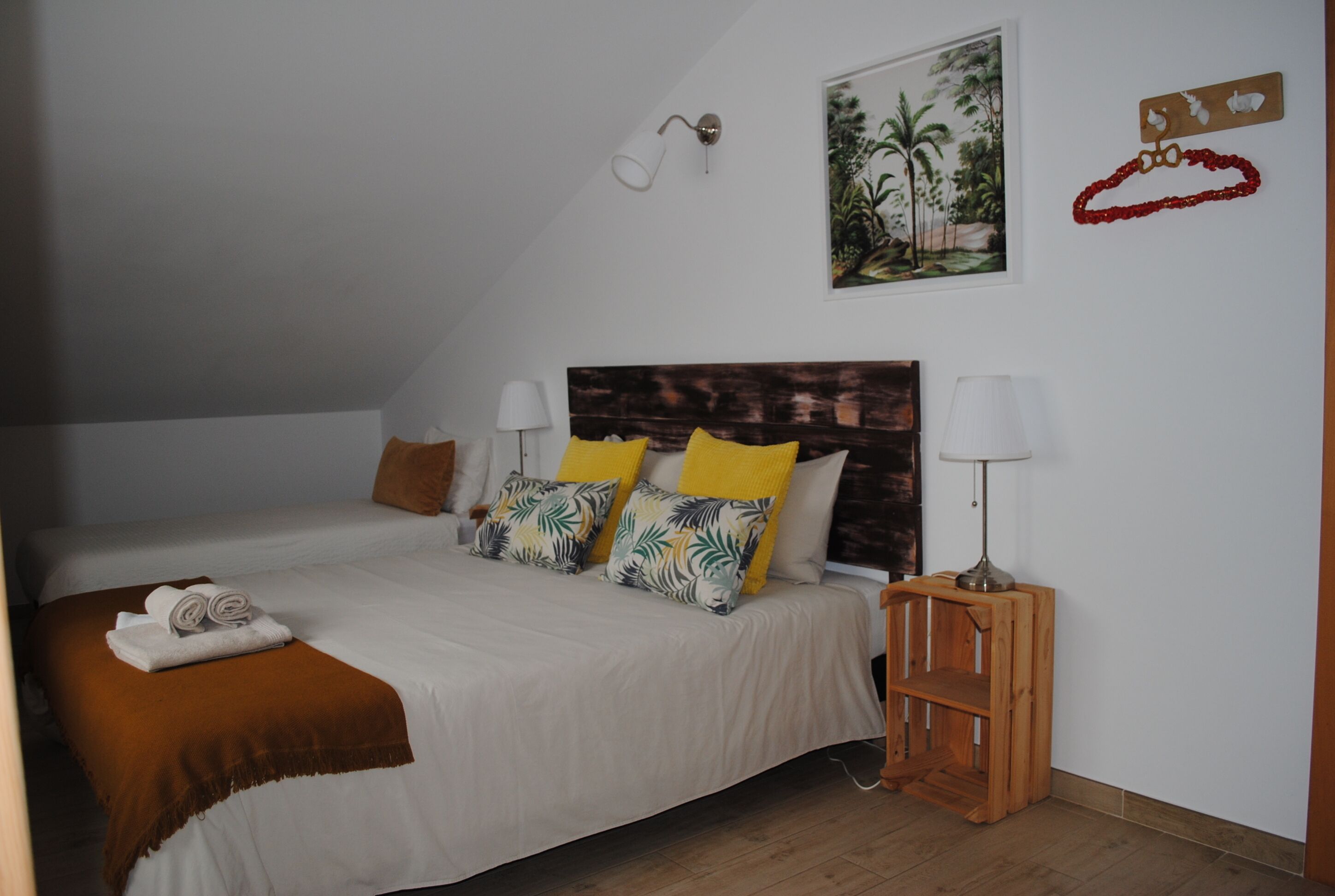 ห้องคอมฟอร์ททริปเปิล | เครื่องนอนป้องกันสารก่อภูมิแพ้, ห้องพักตกแต่งอย่างมีเอกลักษณ์