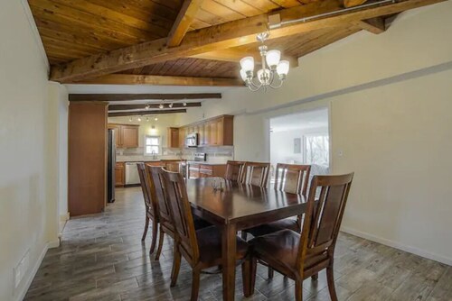 The Farmhouse in a Quiet Location Near the Metro