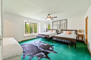 4 Schlafzimmer, Bügeleisen/Bügelbrett, kostenloses WLAN, Bettwäsche