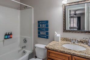 シャワー付き浴槽