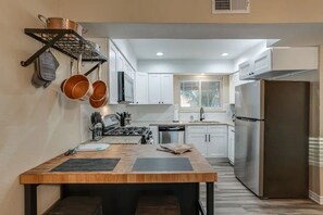 Fridge, microwave, oven, dishwasher