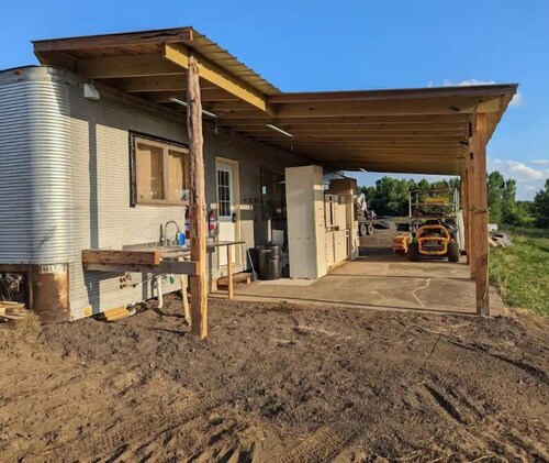 Private, Clean, Covered Parking, Grill, DVD, Views