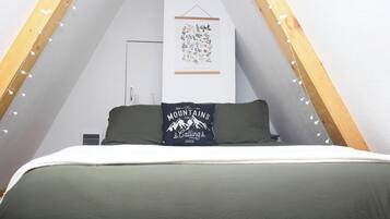 2 bedrooms, free WiFi, bed sheets, wheelchair access
