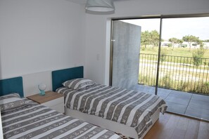 3 bedrooms, iron/ironing board, travel cot, free WiFi