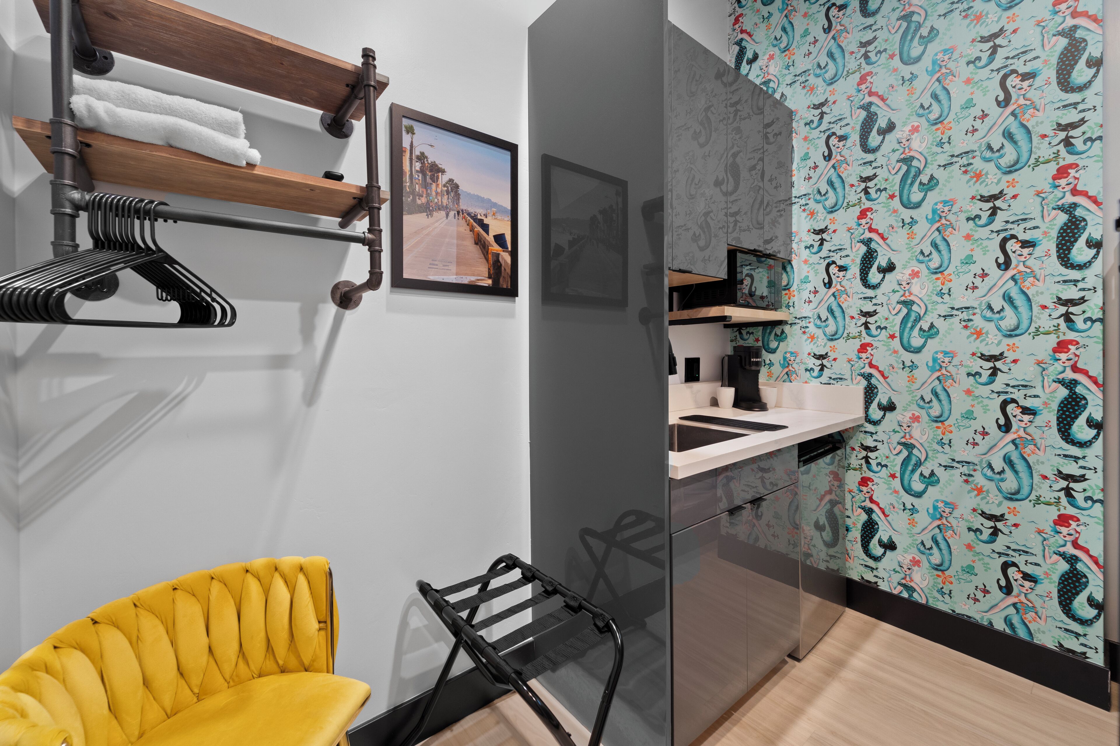 Photo - The Neon Elm Hotel