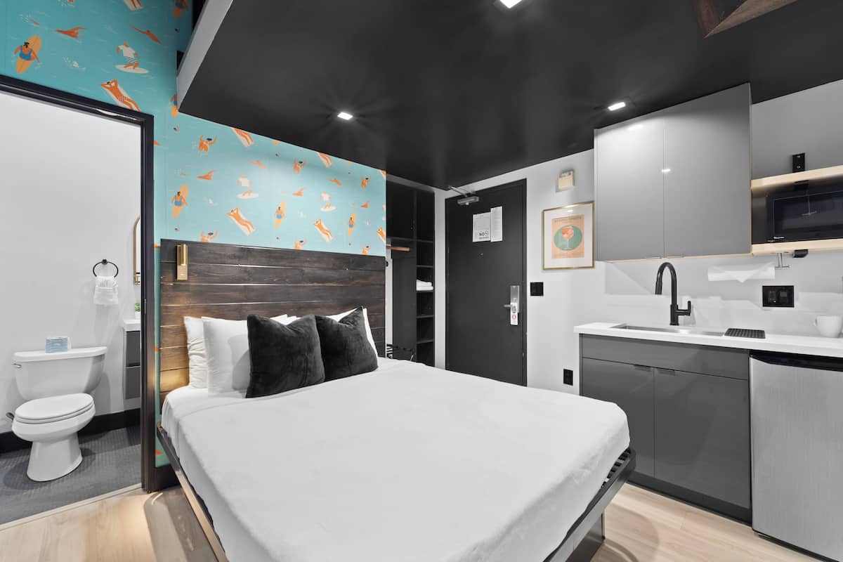 Studio Suite Keluarga | 1 kamar tidur, Wi-Fi gratis, dan seprai linen