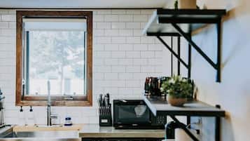 Réfrigérateur, cafetiÚre/bouilloire