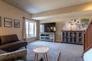 TV connectée, cheminée