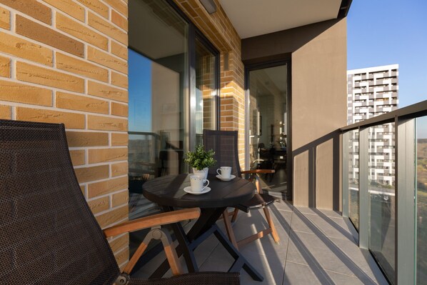 Balcony - Warsaw Apartment Celownicza by Renters (Warsaw)