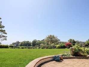 Cottage | Property grounds - The Beach House (Seaton)