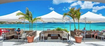 Ocean View Sapphire Condo-Balcony & King Bed