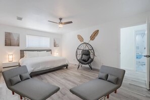 4 bedrooms, in-room safe, desk, free WiFi