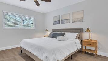 3 bedrooms, desk, iron/ironing board, free WiFi