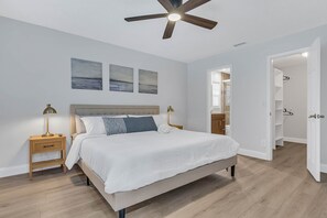 3 bedrooms, desk, iron/ironing board, free WiFi