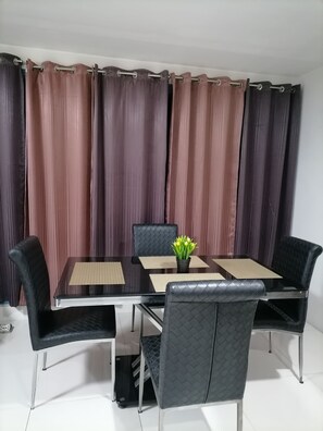 用餐