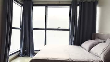 Presidential Condo, 3 Bedrooms, Non Smoking, Bay View | Hypo-allergenic bedding, desk, laptop workspace, soundproofing