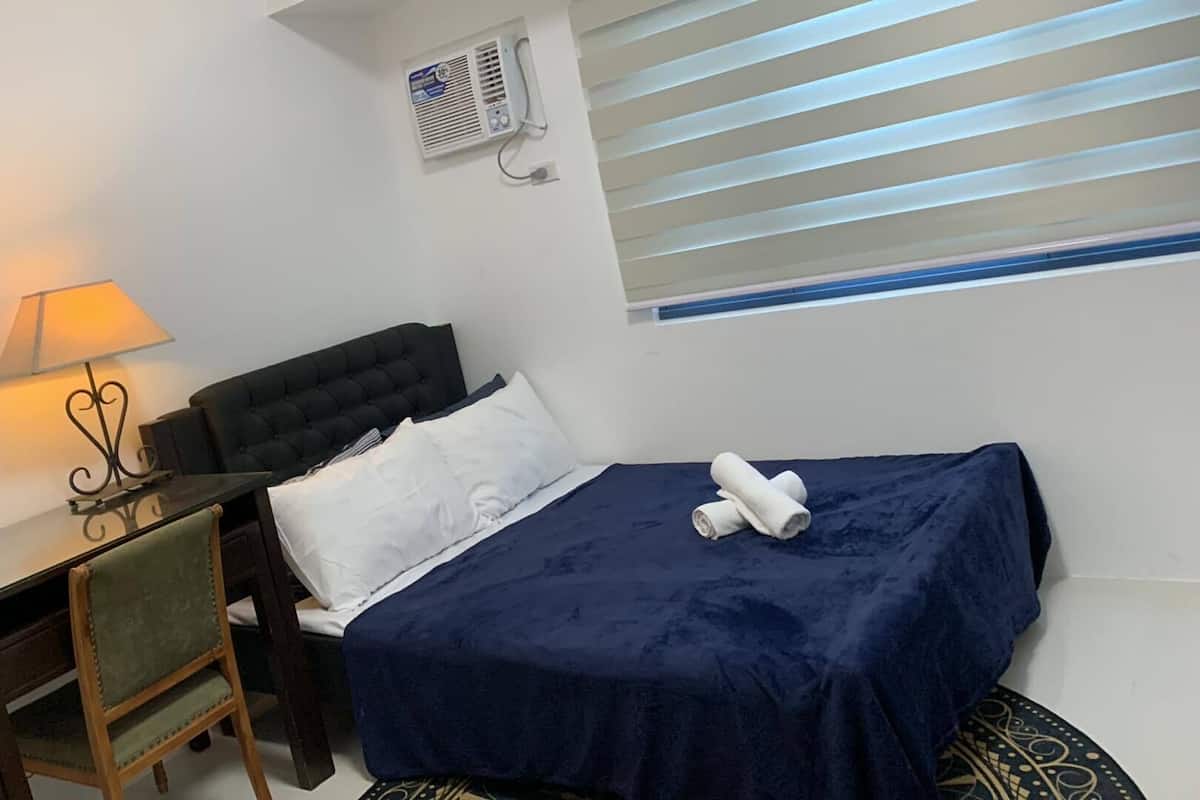 Comfort-studiosuite - 1 queensize-seng - ikke-ryger - delvis havudsigt | 1 soveværelse, allergivenligt sengetøj, skrivebord