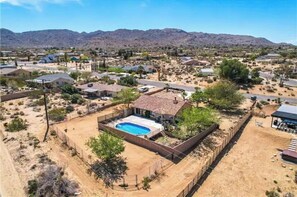 Exterior - The Peaceful Retreat (5 min from the park entrance w/ Pool! (Joshua Tree)