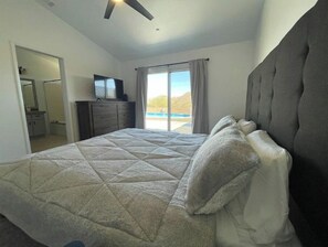 4 bedrooms, desk, iron/ironing board, free WiFi