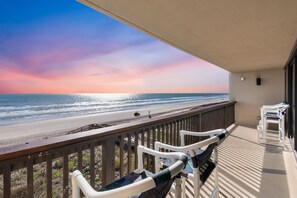 Property grounds - Gulf Shores Condo 403 Gorgeous 4th Floor Beachfront View (Port Aransas)