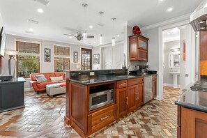 Fridge, microwave, oven, stovetop - Incredible NOLA-Inspired Condo in Baytowne Wharf! (Miramar Beach)