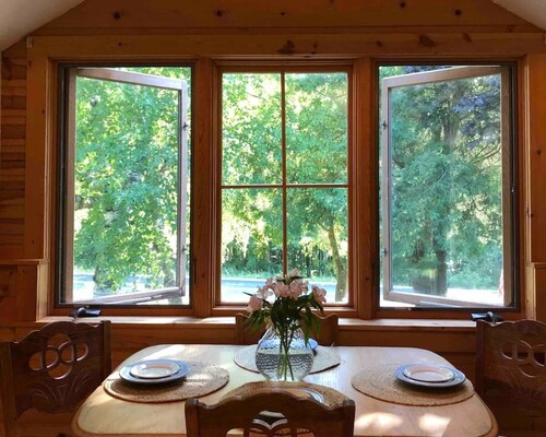 GGG Log Cabin Apartment on the Ice Age Trail