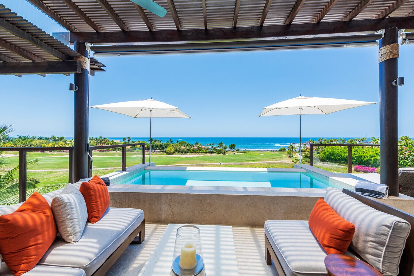 Lämmitetty uima-allas