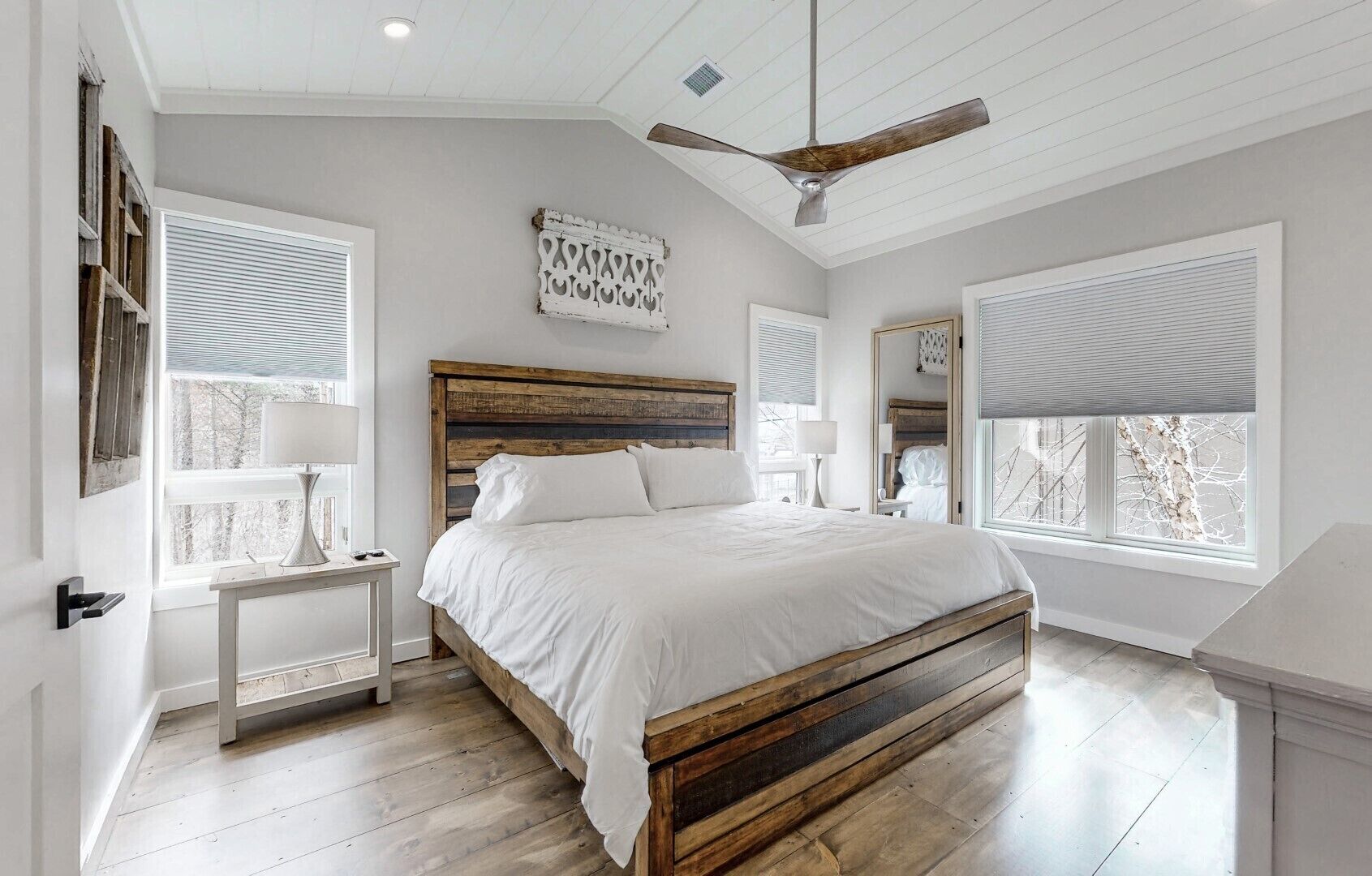 2 chambres, draps italiens Frette, coffres-forts dans les chambres