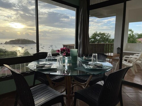 Beachfront Community Ocean View 2Br/2Ba in Los Almendros, Playa Ocotal